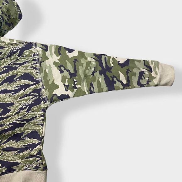 Under Armour Project Rock Womens Veterans Day Fleece Loose Fit Hoodie size L (a) - Picture 6 of 11